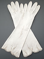 10755 1950s Long White Embroidered Gloves