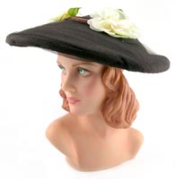 10772 Vintage Black Straw Hat